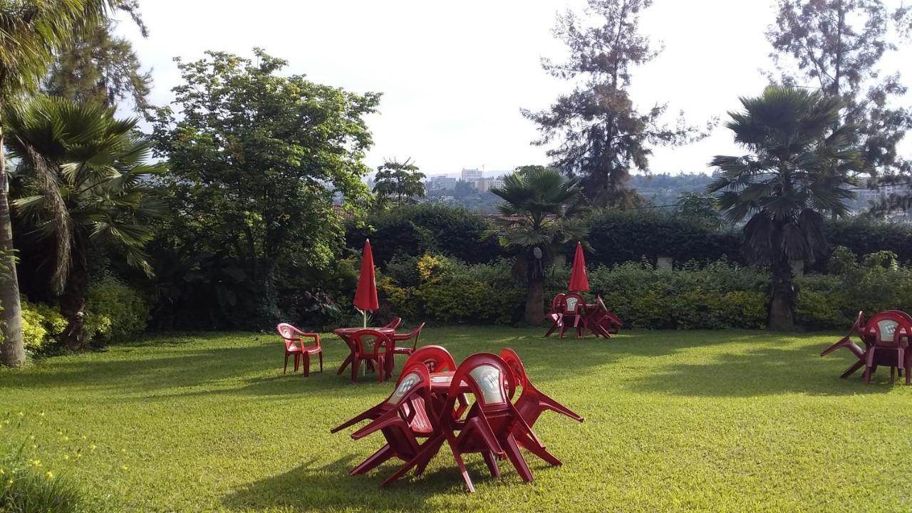Random Park Hotel Kigali Ngoại thất bức ảnh