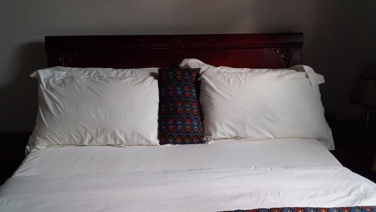 Random Park Hotel Kigali Ngoại thất bức ảnh