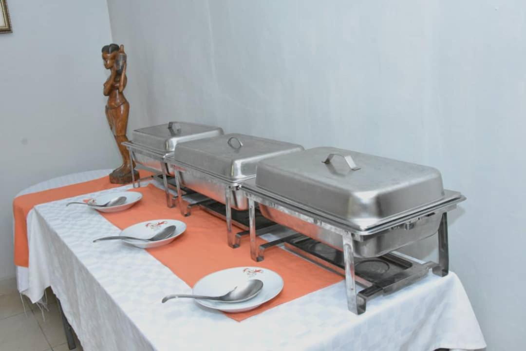 Random Park Hotel Kigali Ngoại thất bức ảnh